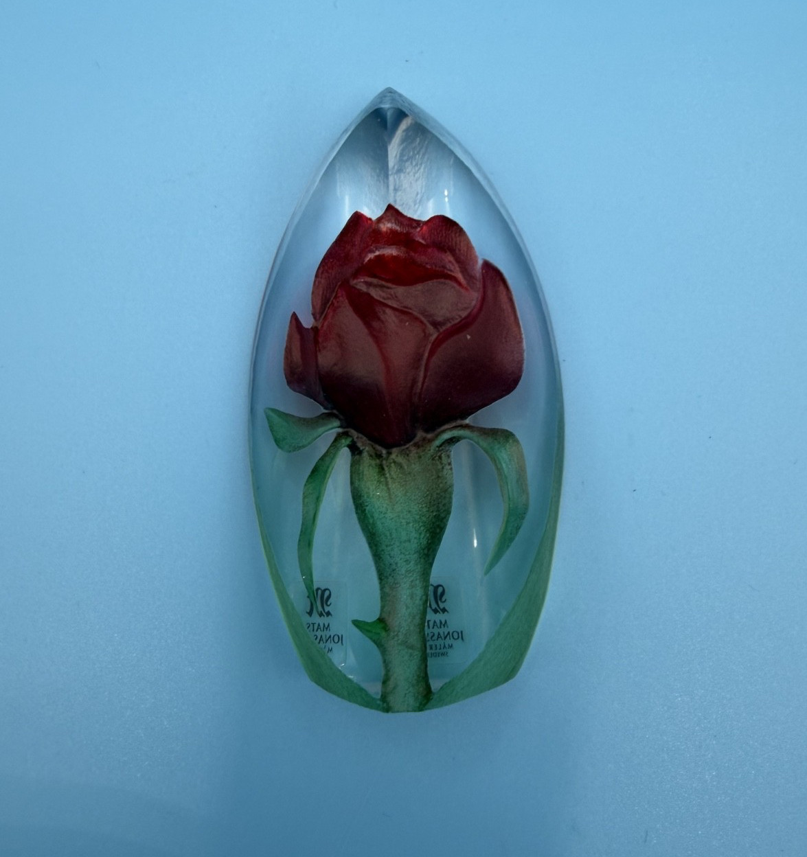 Mats Jonasson Maleras Sweden Red Rose Tapered Crystal Glass Paperweight