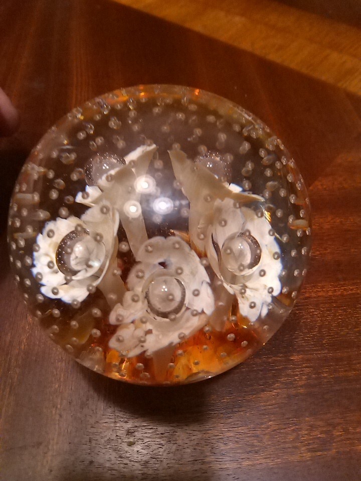 Vintage joe st clair paperweight Flowers Globe