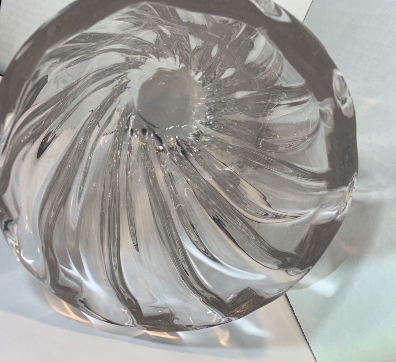 Vintage Mikasa Heavy Crystal Brilliant Centerpiece Vase 10″ Mint Condition