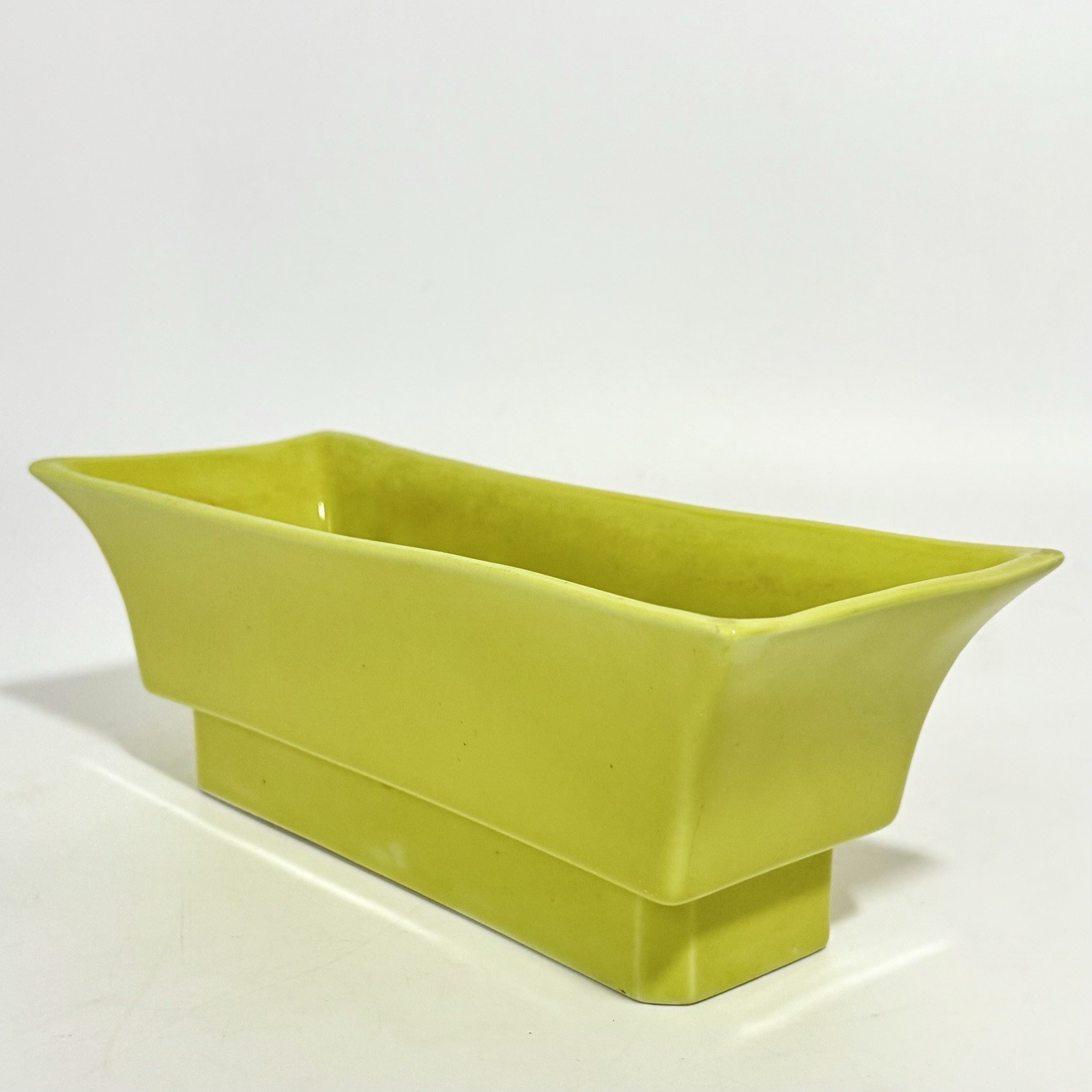 Mid-Century Vintage Jacqueline 411 Chartreuse Green Ceramic Pottery Planter MCM