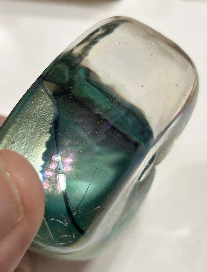 Robert Held Iridescent Green Purple Violet Heart Art Glass Paperweight Canada
