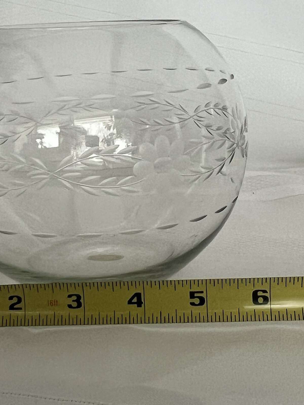 Vintage Etched Daisy Crystal Glass Fish Bowl Vase Clear 5” H X 6″ W LaTournous