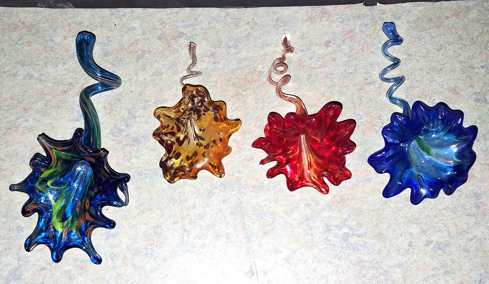 Lot of 4 Hand Blown Art Glass Flowers With Curly Stem