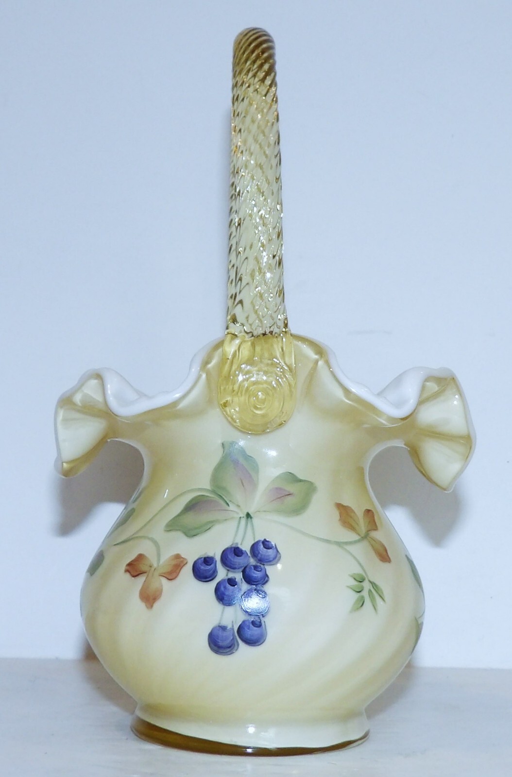 FENTON GLASS HAND PAINTED JK SPINDLER MOUNTAIN BERRY GOLD OVERLAY 7 3/8″ BASKET