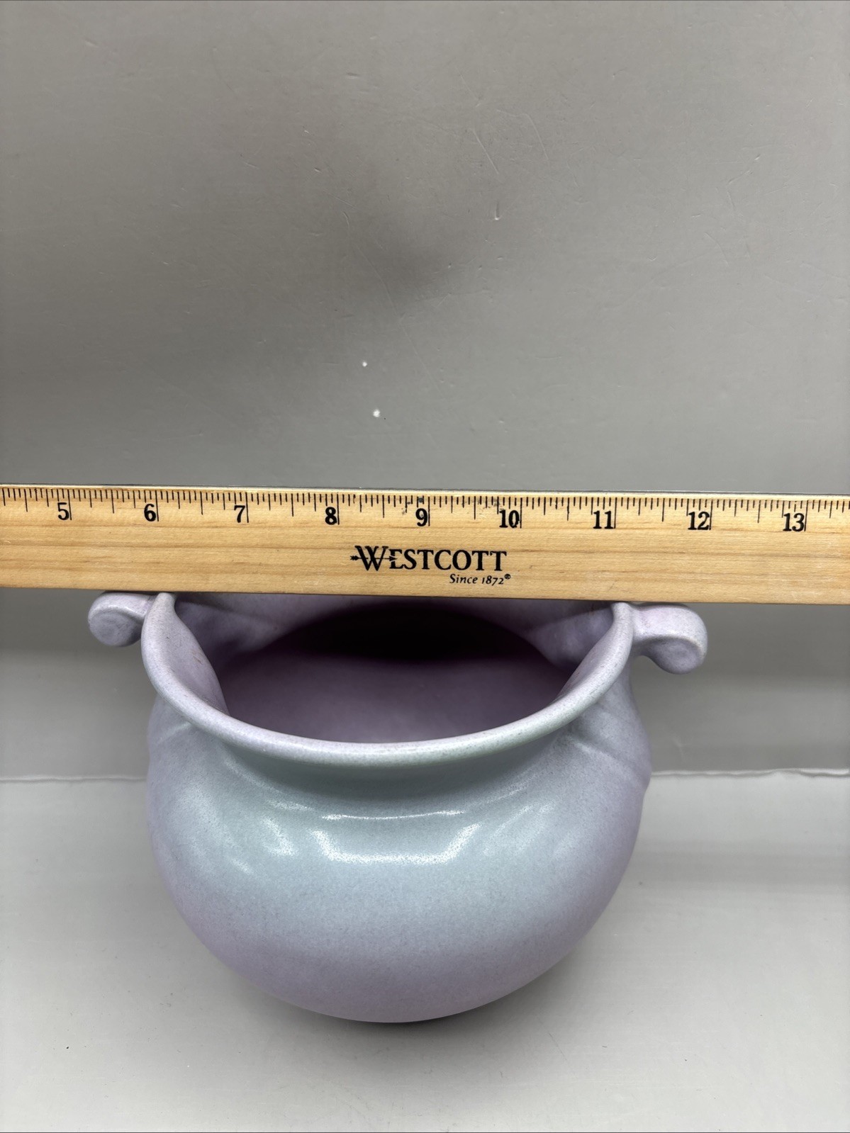 RumRill Red Wing #277 Planter 1930s