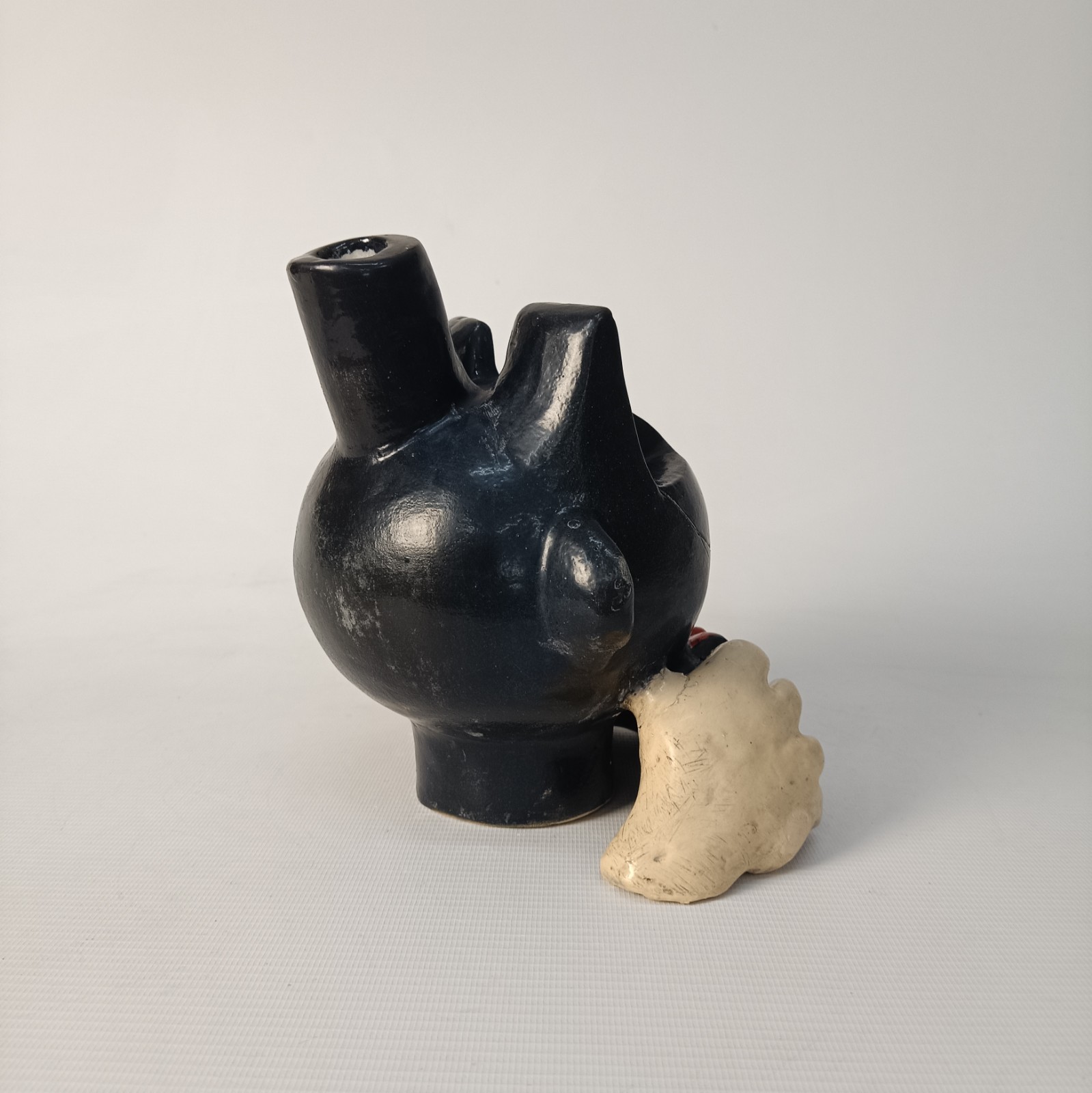 Avant-Garde Ceramic Vase – Geometric Style with Accordionist Motif – Matte Black