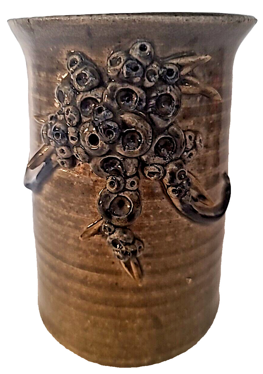 Vtg HAND THROWN “JT” STUDIO Vase ART POTTERY Floral Vine 3D Decor Display Piece