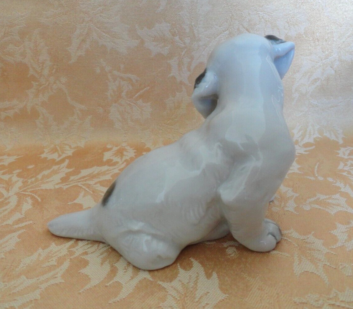 TH KARNER ROSENTHAL GERMANY KUNSTABTEILUNG SELB TERRIER PUPPY#1121 FIGURINE 1949