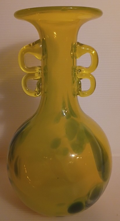 Vintage Hand Blown Yellow Art Glass Vase Cadmium UV Reactive Handles! 8.5″ Tall!