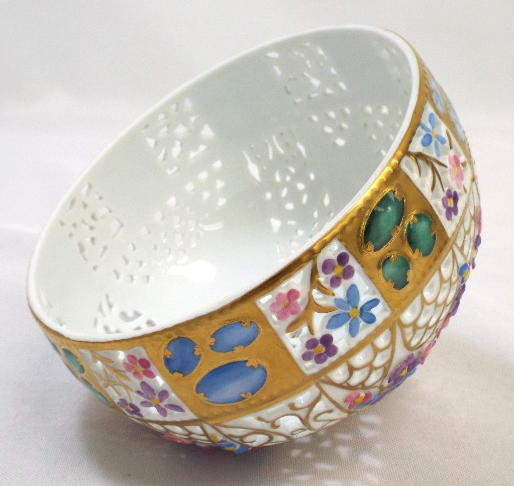 Herend Reticulated #6209 Bonbonniere Openwork Basket Lid Only Gold Rose Finial