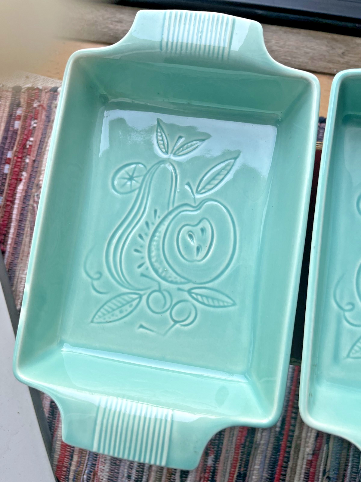 VTG Shawnee Apple & Pear Baking Dishes Set 2 Art Deco Kitchenware Aqua USA