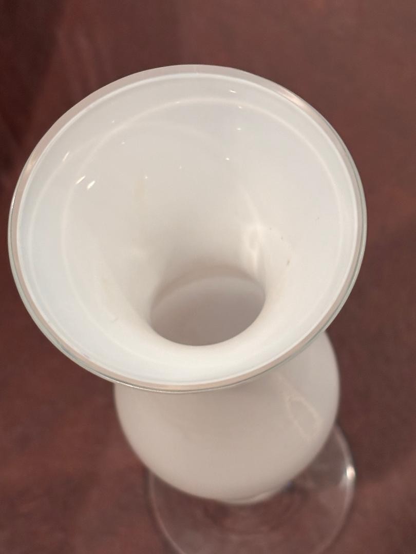 White to Clear Tarnowiec Poland Hand Blown Art Glass Vase 11″