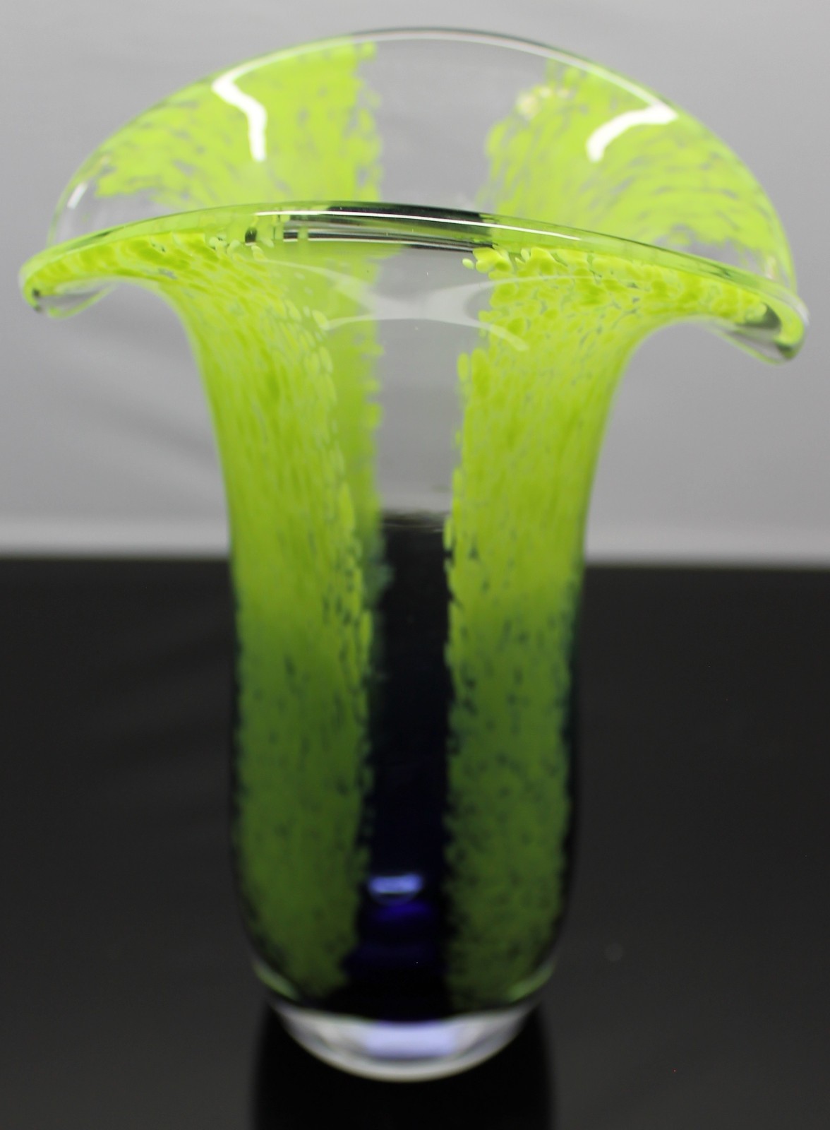 CORNING MUSEUM OF GLASS Art Glass Signed Handblown 2015 ART VASE Green Blue