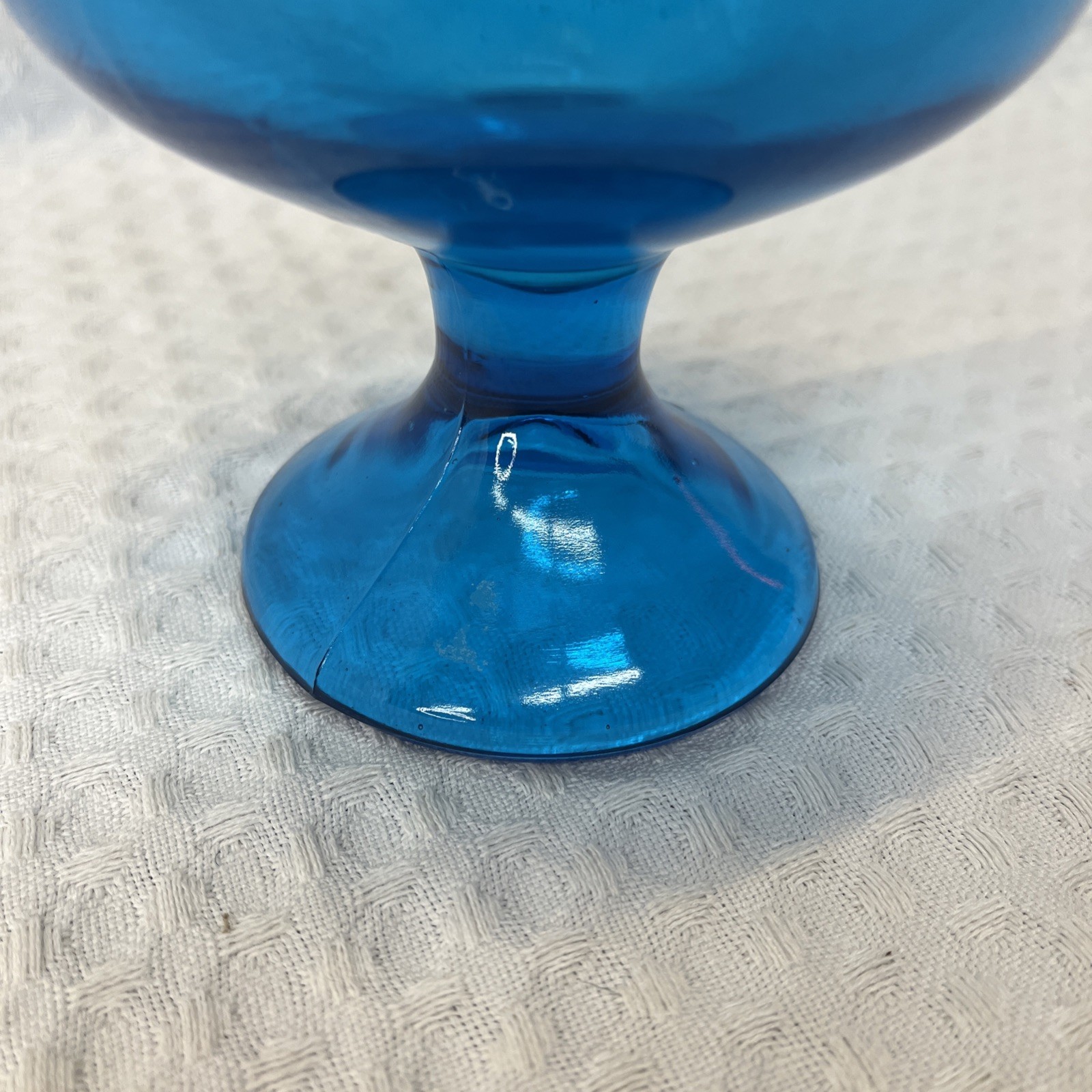 Vtg MCM Art Footed Glass Smooth Swung Vase Blue 17.5″ Tall