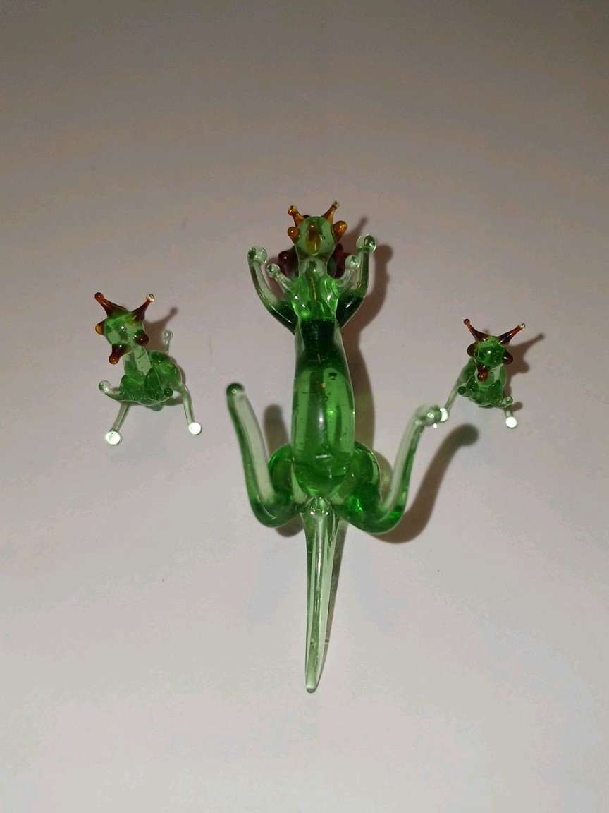 Vintage Blown Glass Kangaroos Set of 3 Figurines Art Handmade Glass Collectible