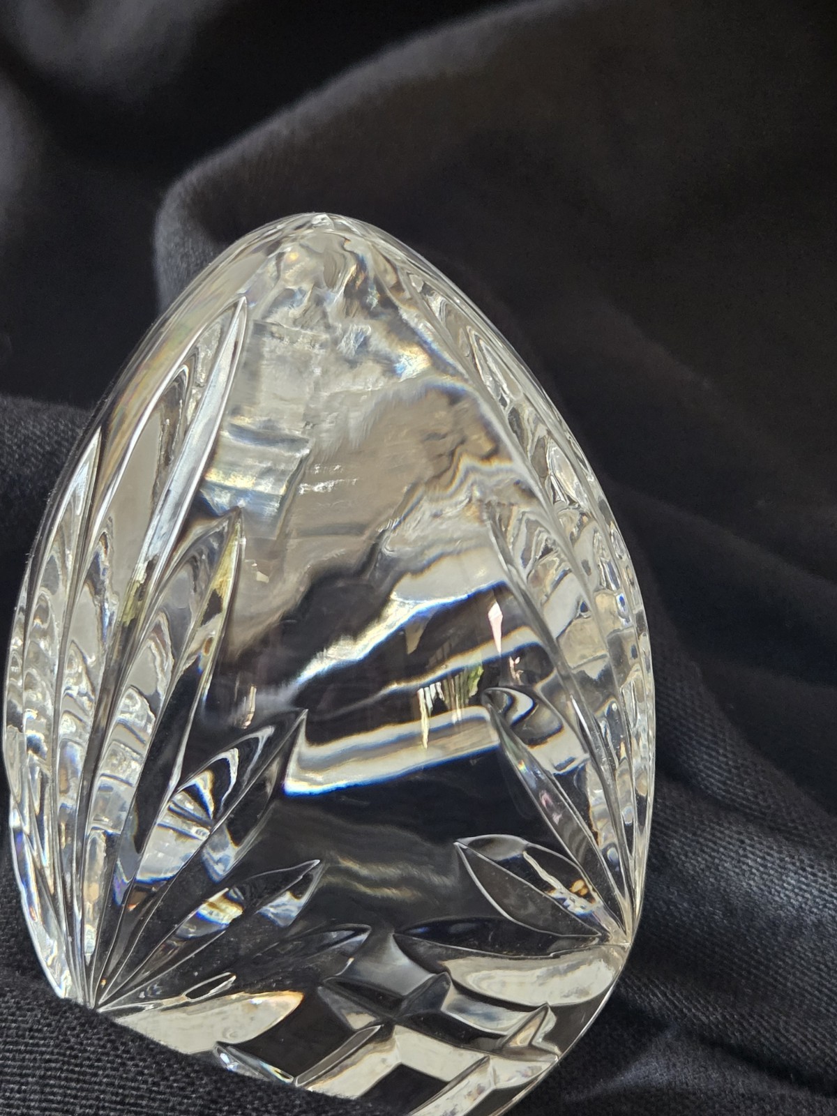 ROGASKA Richmond Crystal Egg Paperweight Sculpture