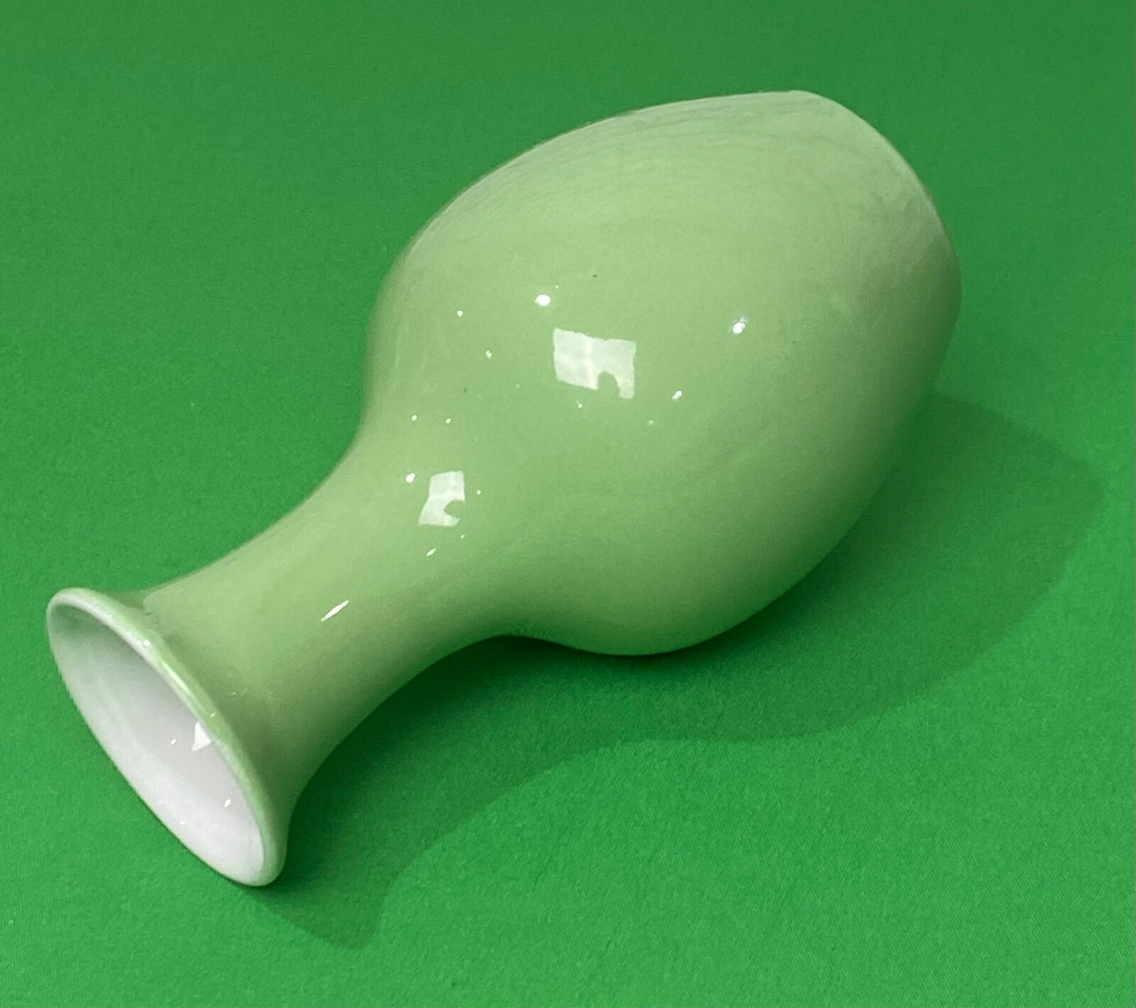 Vintage Rubens Original Art Pottery Hand Painted Green Ceramic 6″ Asian Bud Vase