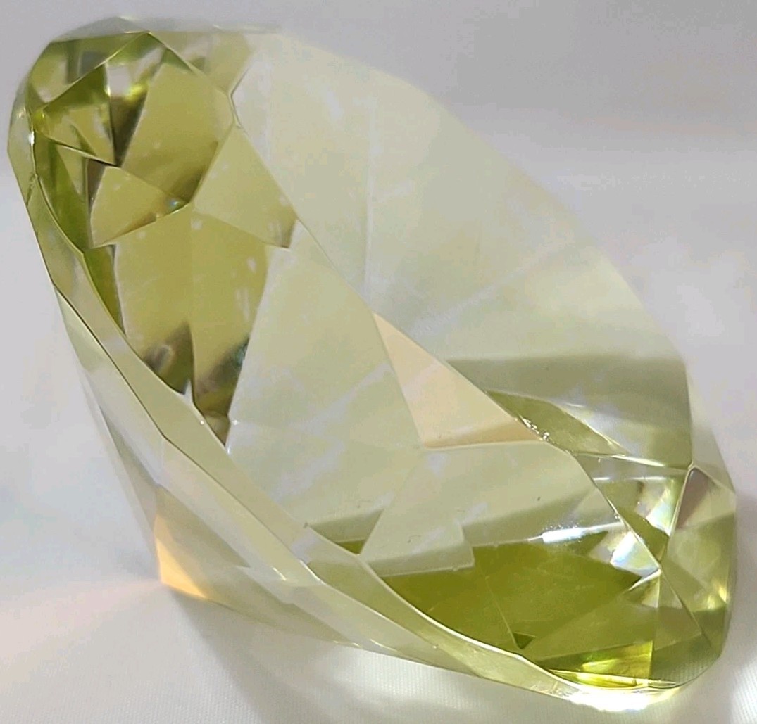 Vtg Citrine Colored Paperweight Diamond Faceted Glass 3″W Excellent Condition