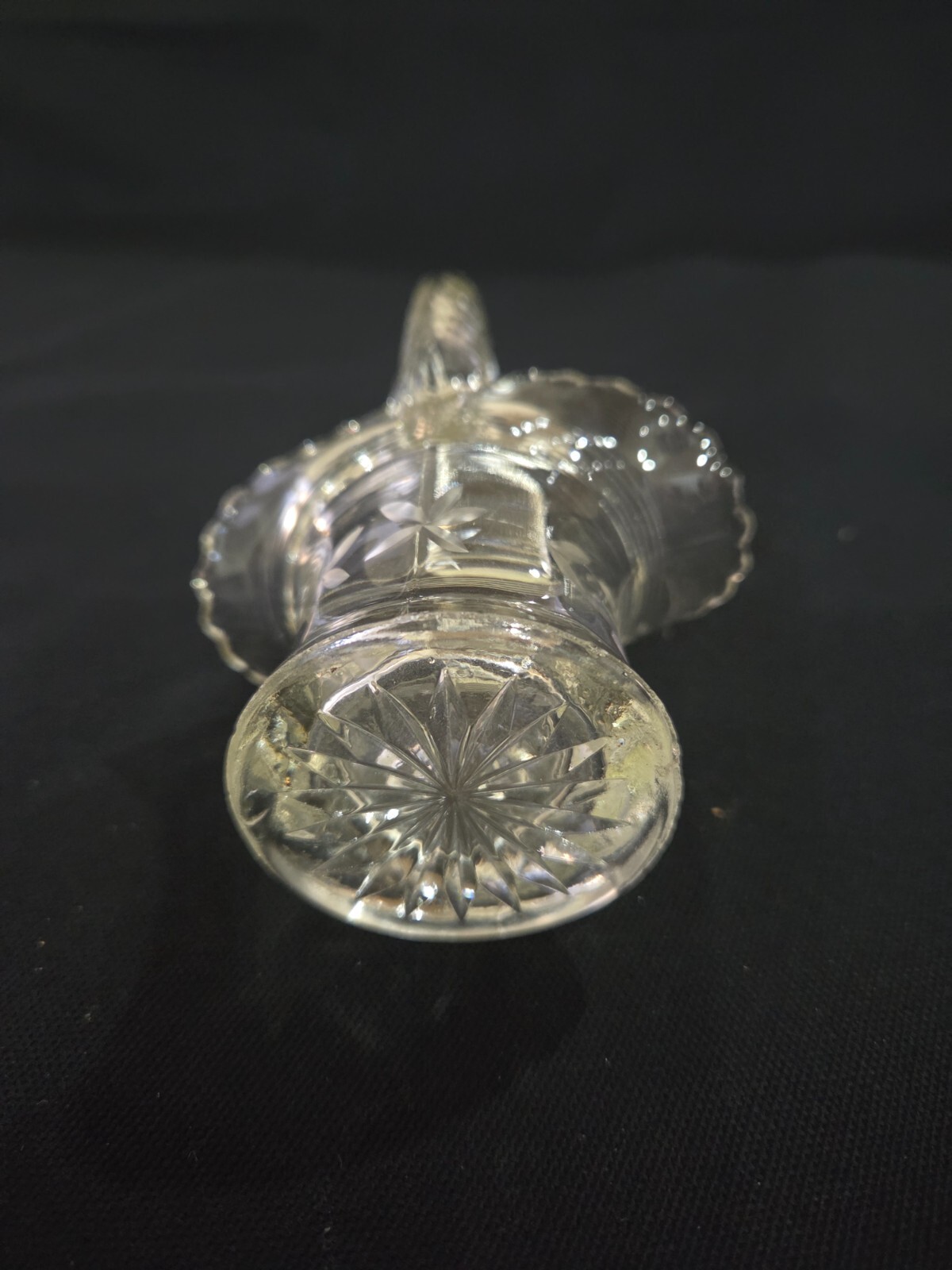 Glass Basket Small 5.25″ H x 3.5″ L x 2.25″ W – B86