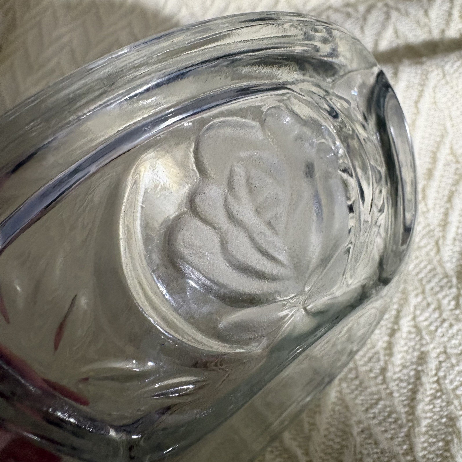 Vintage KIG INDONESIA 6″ Clear Heavy Glass 4 Slot Ashtray with Embossed Roses