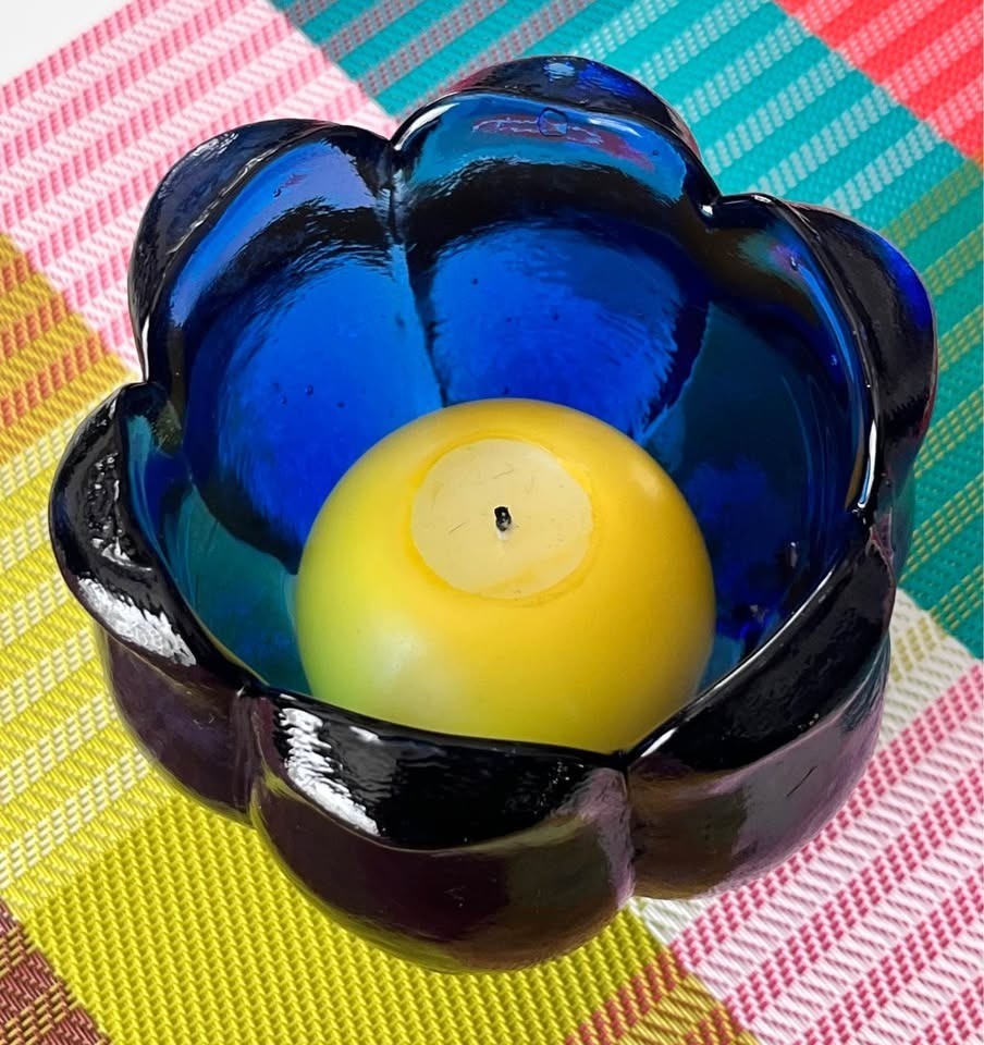 Tulip Shaped Flower Petals Cobalt Blue Tri Footed Glass Vase