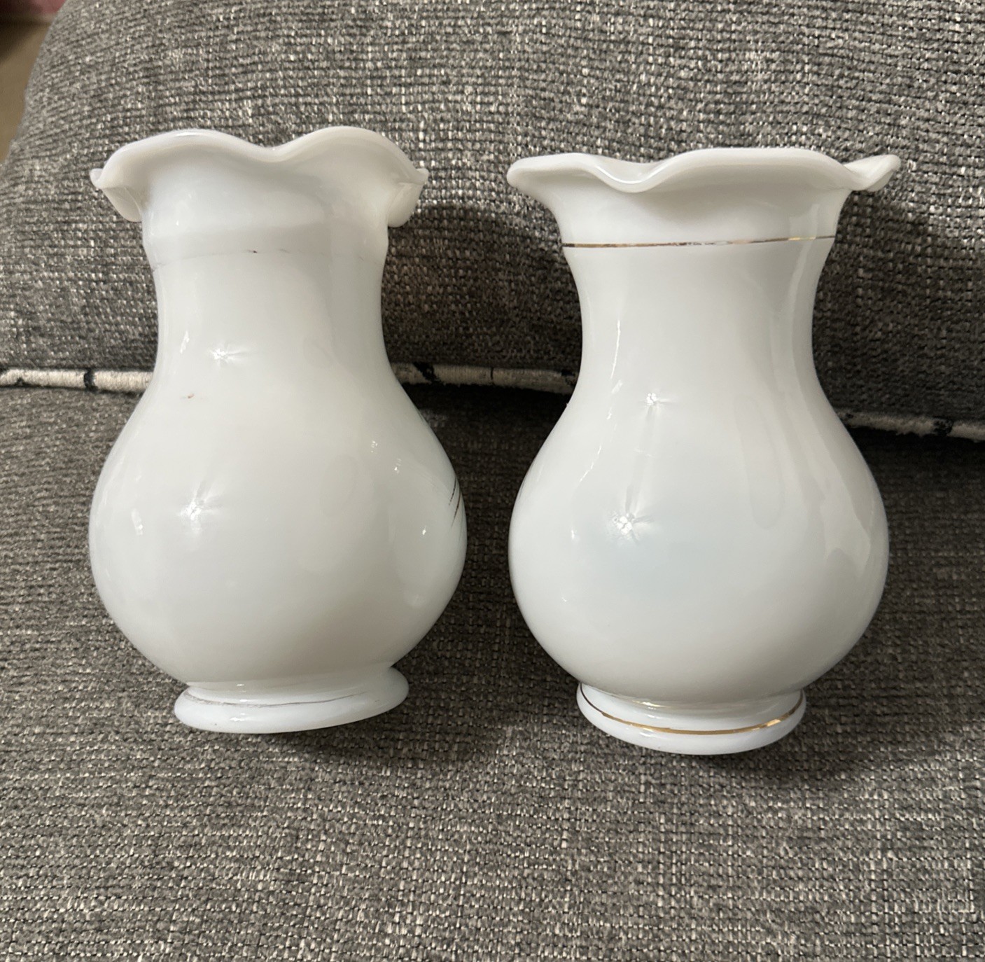 Set Of 2 Vintage Hand Painted Pinecone Vases