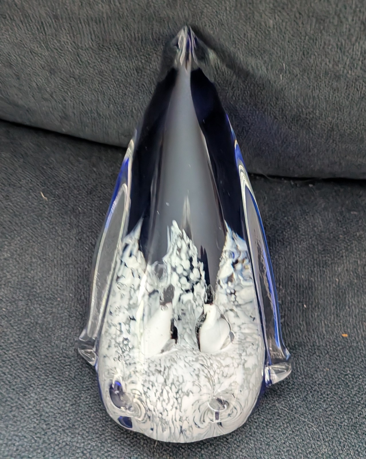 Cobalt Blue Art Glass Mother Penguin w/ Babies Figurine Paperweight 5.5″