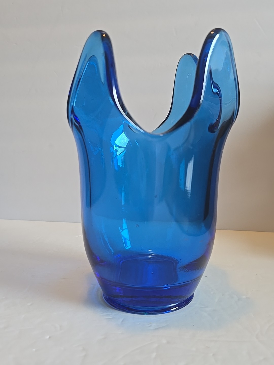 VTG Hand Crafted Coloura Vase HouzeX #6CV Sapphire Blue 4 Pronged Centerpiece