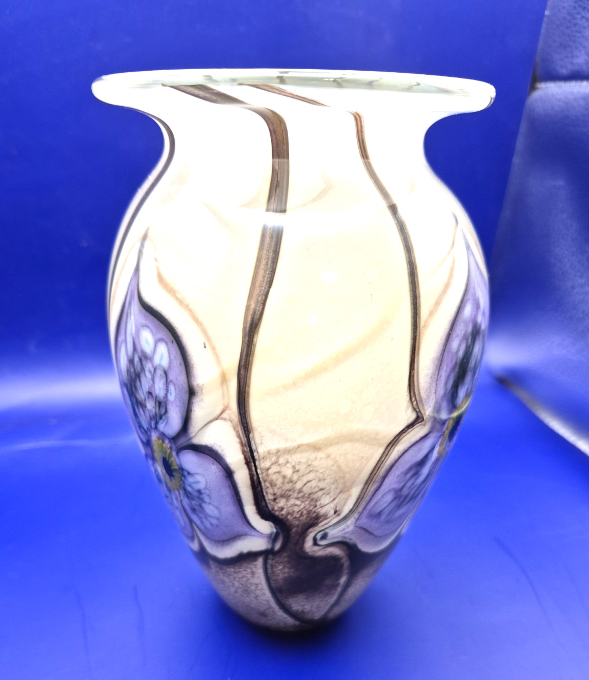 Robert Eickholt Studio Floral Art Glass Vase 7″ Tall 2004 Purple Brown VCLTI