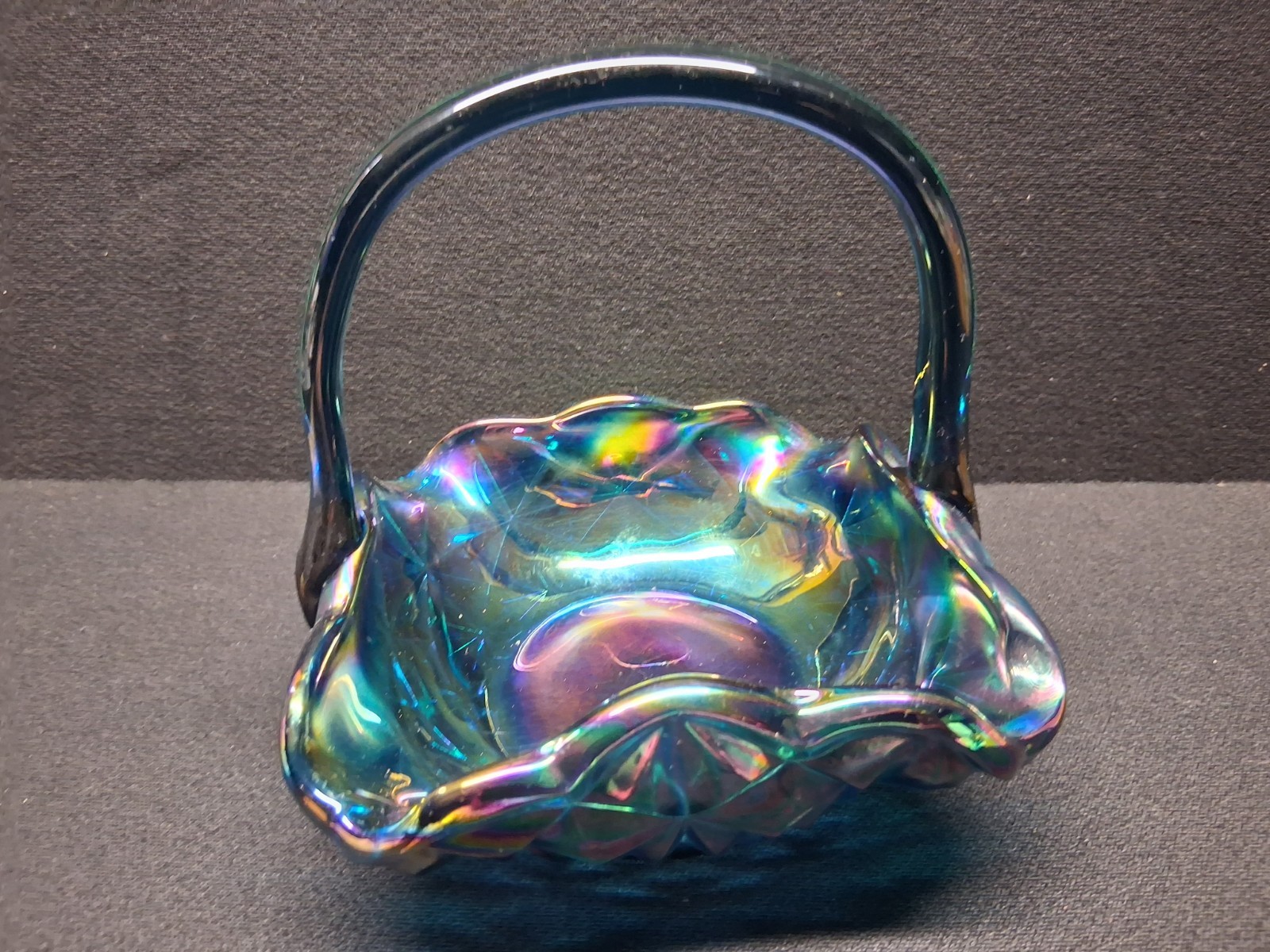 INDIANA GLASS MONTICELLO BASKET WITH HANDLE COBALT BLUE IRIDESCENT 7 1/2″