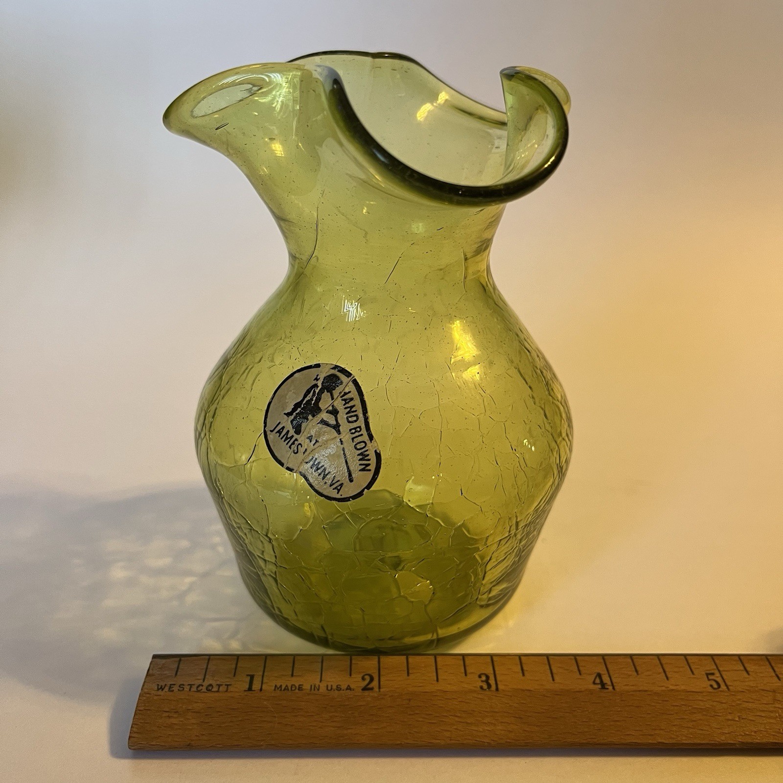 Vintage JAMESTOWN Olive Green Crackle Glass Vase Hand Blown VA with sticker 5″H