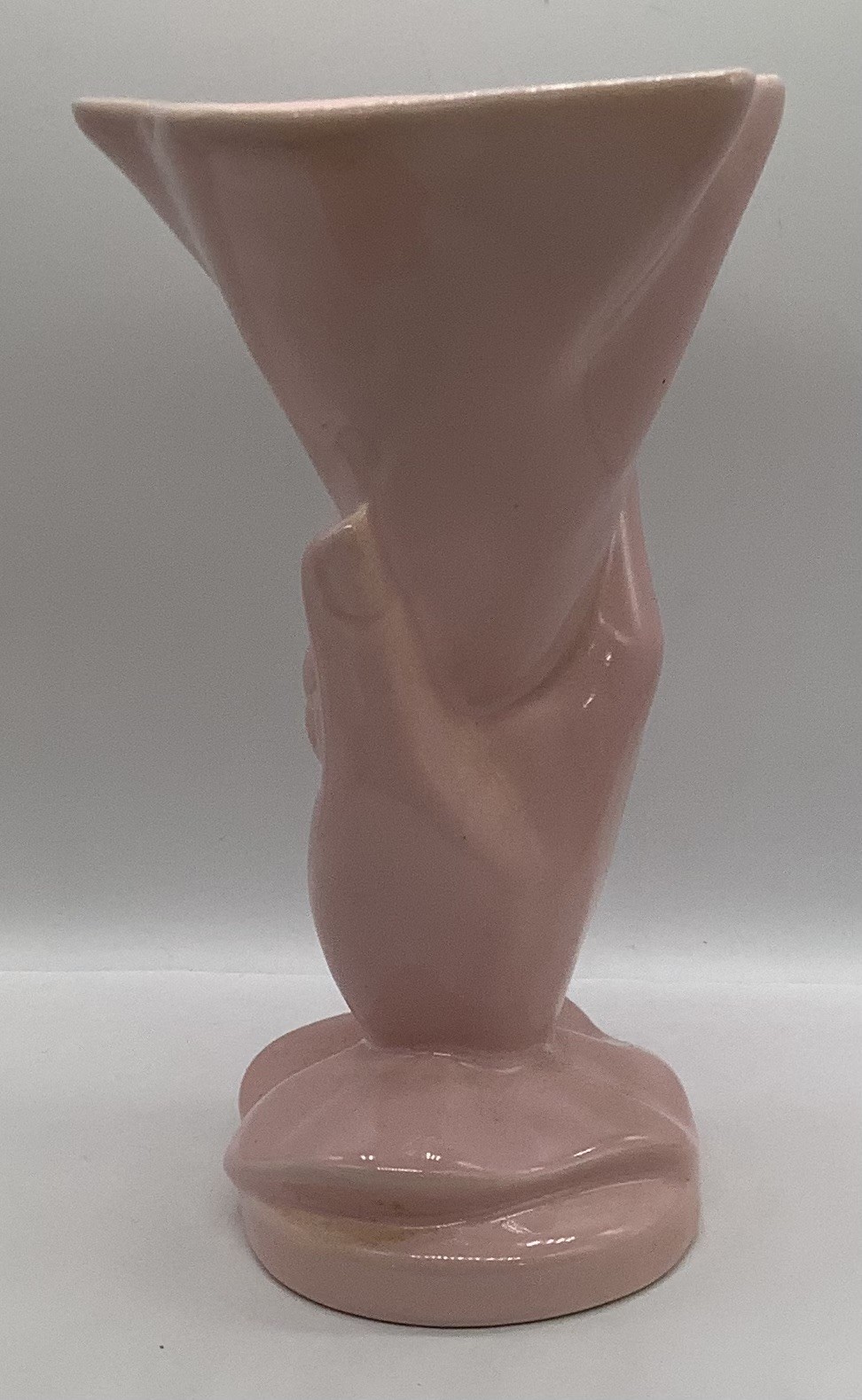 Vintage Hull Pink Mayfair Hand With Cornucopia Vase