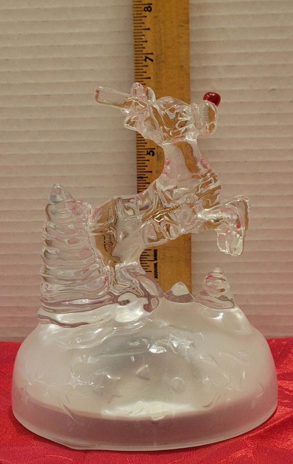 VTG 2000 Rudolph Co Red Nosed Reindeer Song Cristal d’Arque Music Box Ice Figure