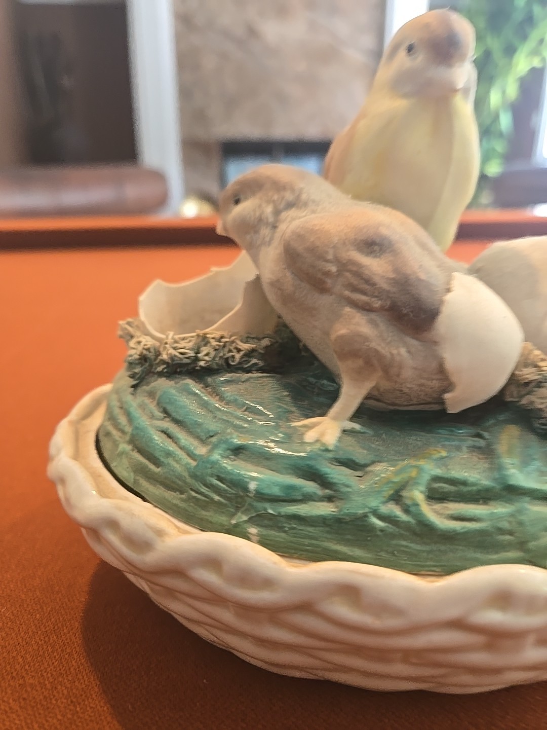 0⁰Antique Staffordshire Porcelain Pottery 3 Hatching Chicks in Grass 1890S