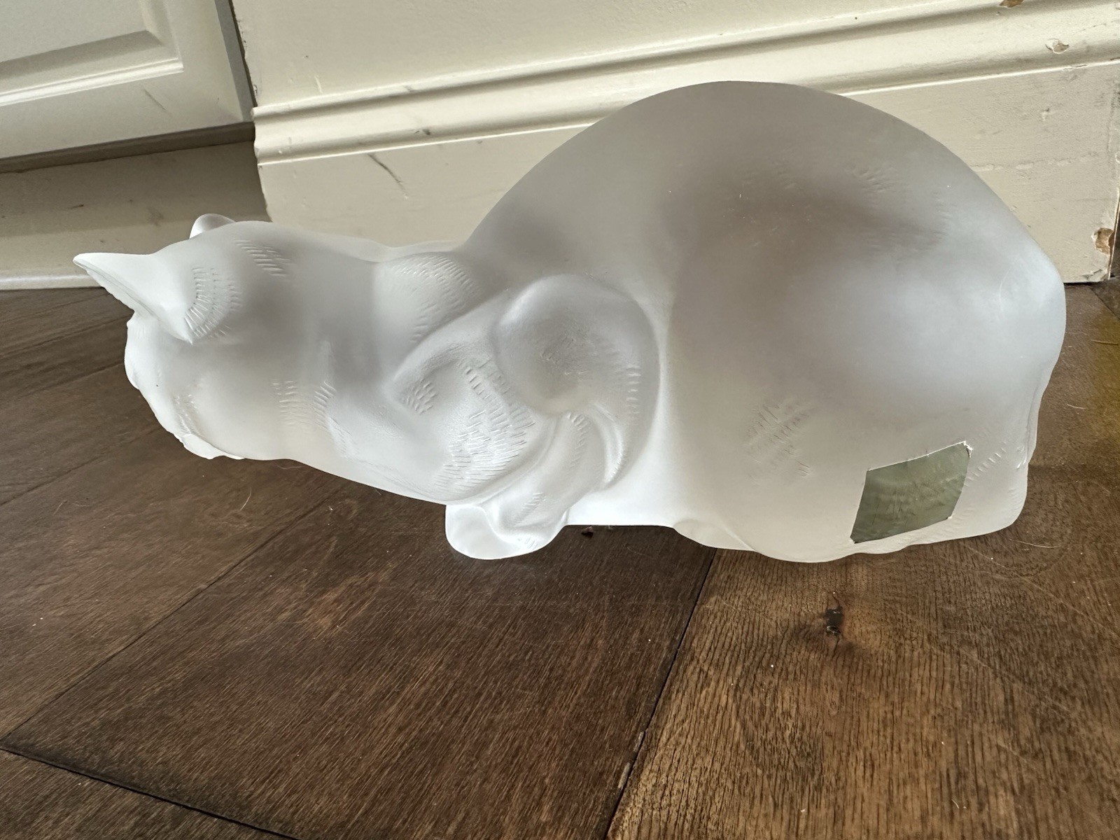 Lalique Chat Couché Crouching Cat Crystal Sculpture, 9×4.5in, 8lbs
