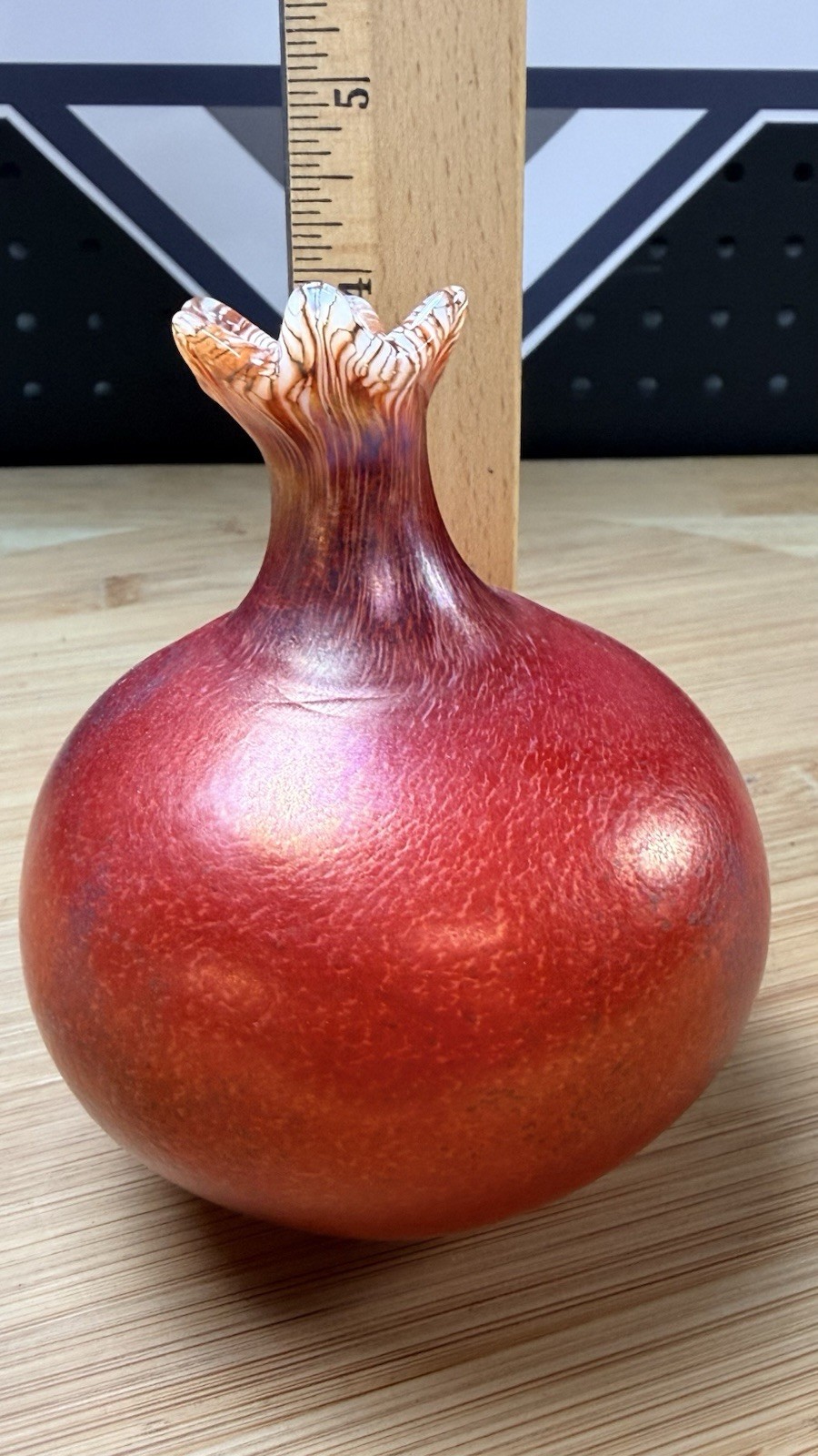Orient & Flume Signed Art Glass Pomegranate Paperweight Original Sticker