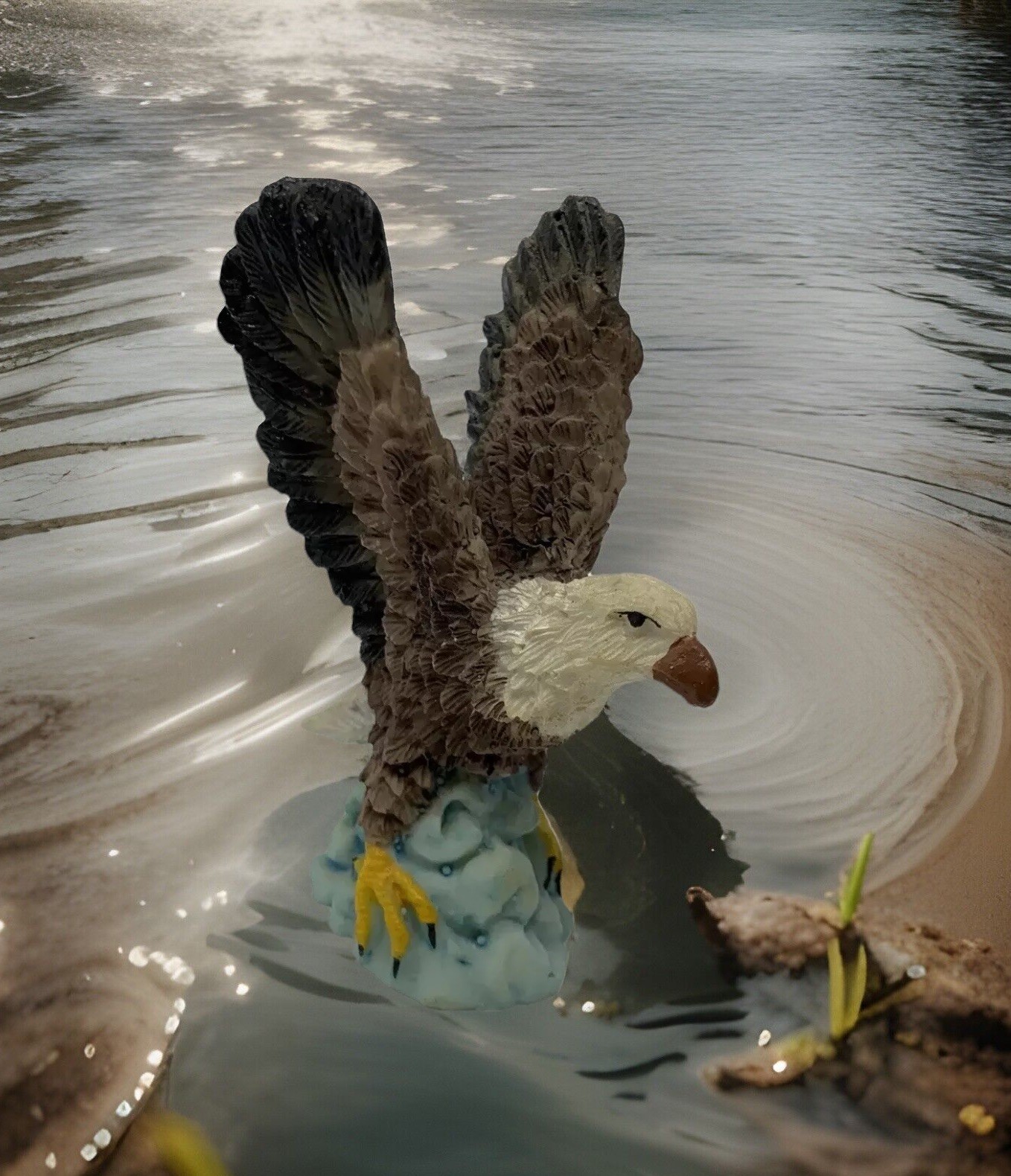 4″ Flying Eagle Figurine Unbranded