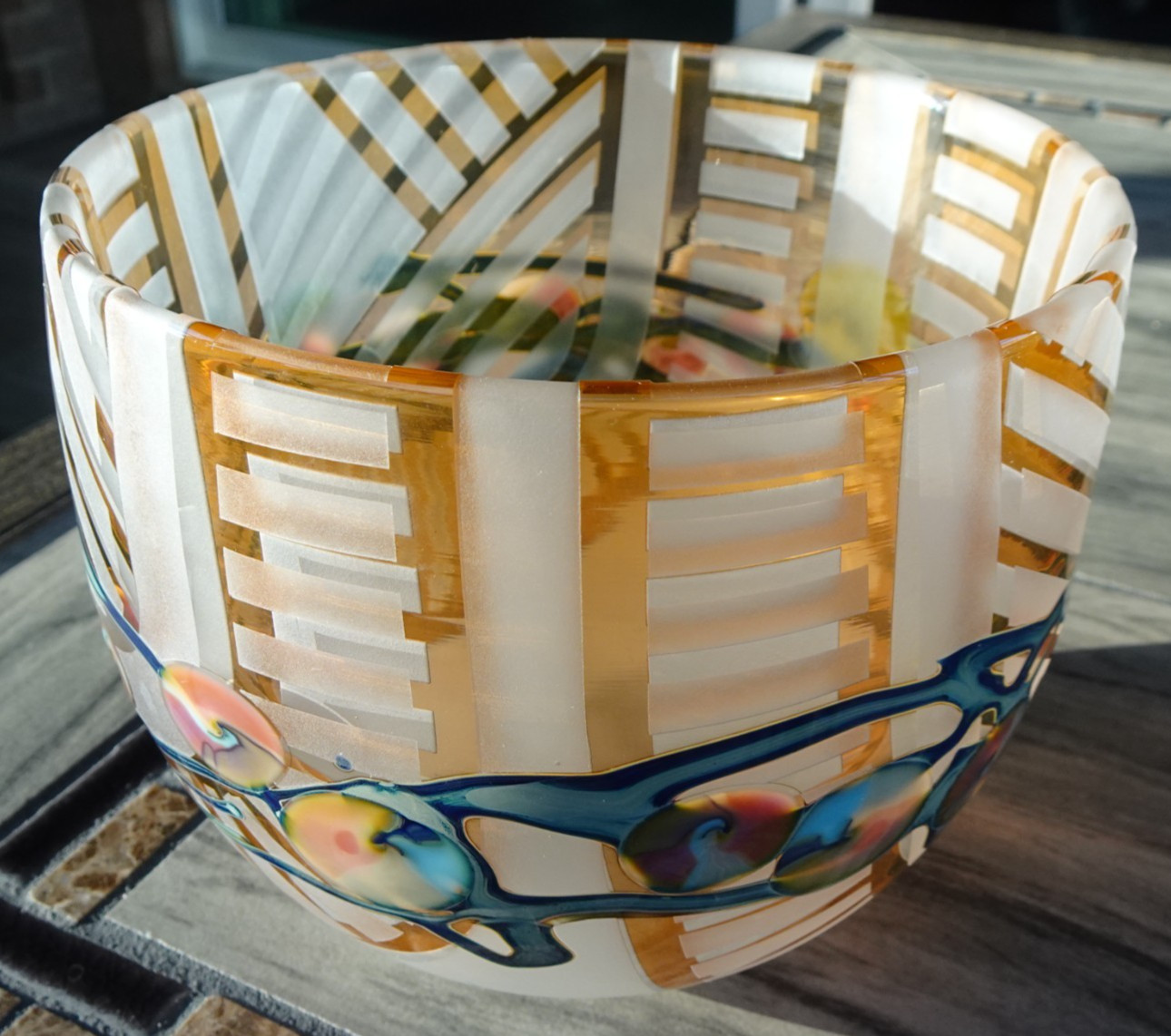 Rare Signed J. John Byron 1986 Cameo Carved Studio Art Glass Murrine Bowl Vase