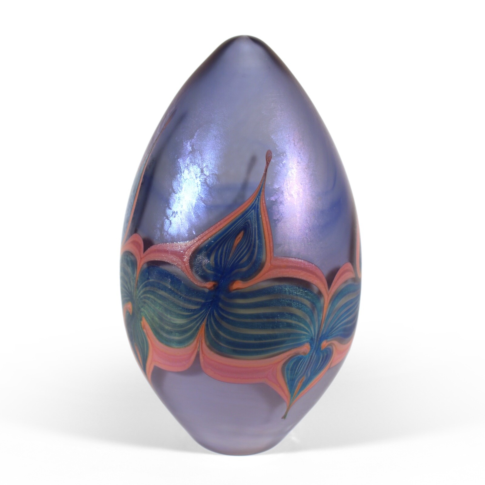 IRIDESCENT STUDIO ART GLASS EGG PAPERWEIGHT 6 1/8″ TALL ATTRIBUTED TO VANDERMARK