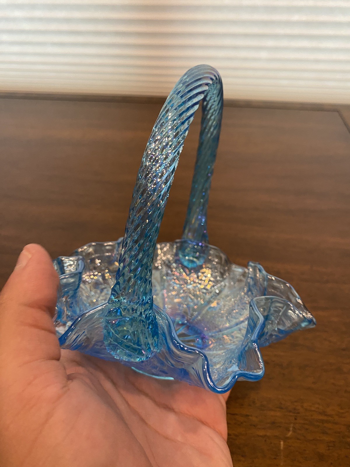 STUNNING VTG FENTON Celeste Blue Iridescent PEACOCK DAHLIA Glass Basket 6.25″H