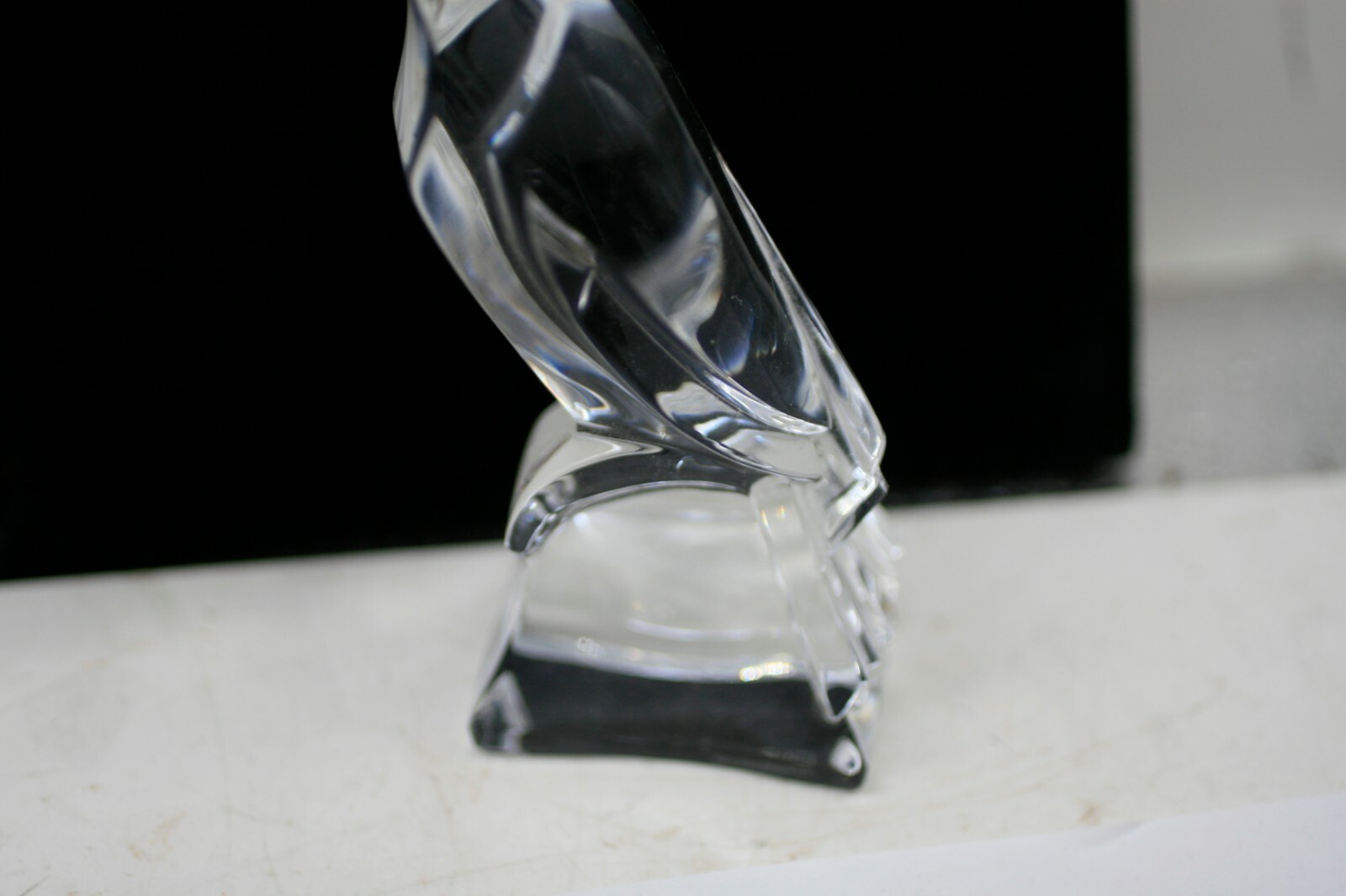 J.G DURAND TOUCAN BIRD FIGURINE STATUE 24% LEAD CRYSTAL FRANCE D1