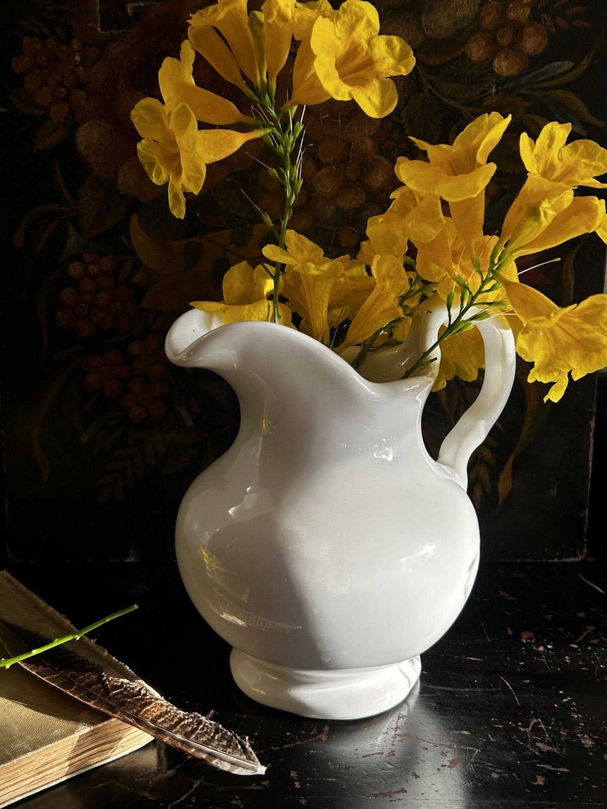 Vintage White Pottery Pitcher Vase Mold 907 American Pottery 5.75” Tall