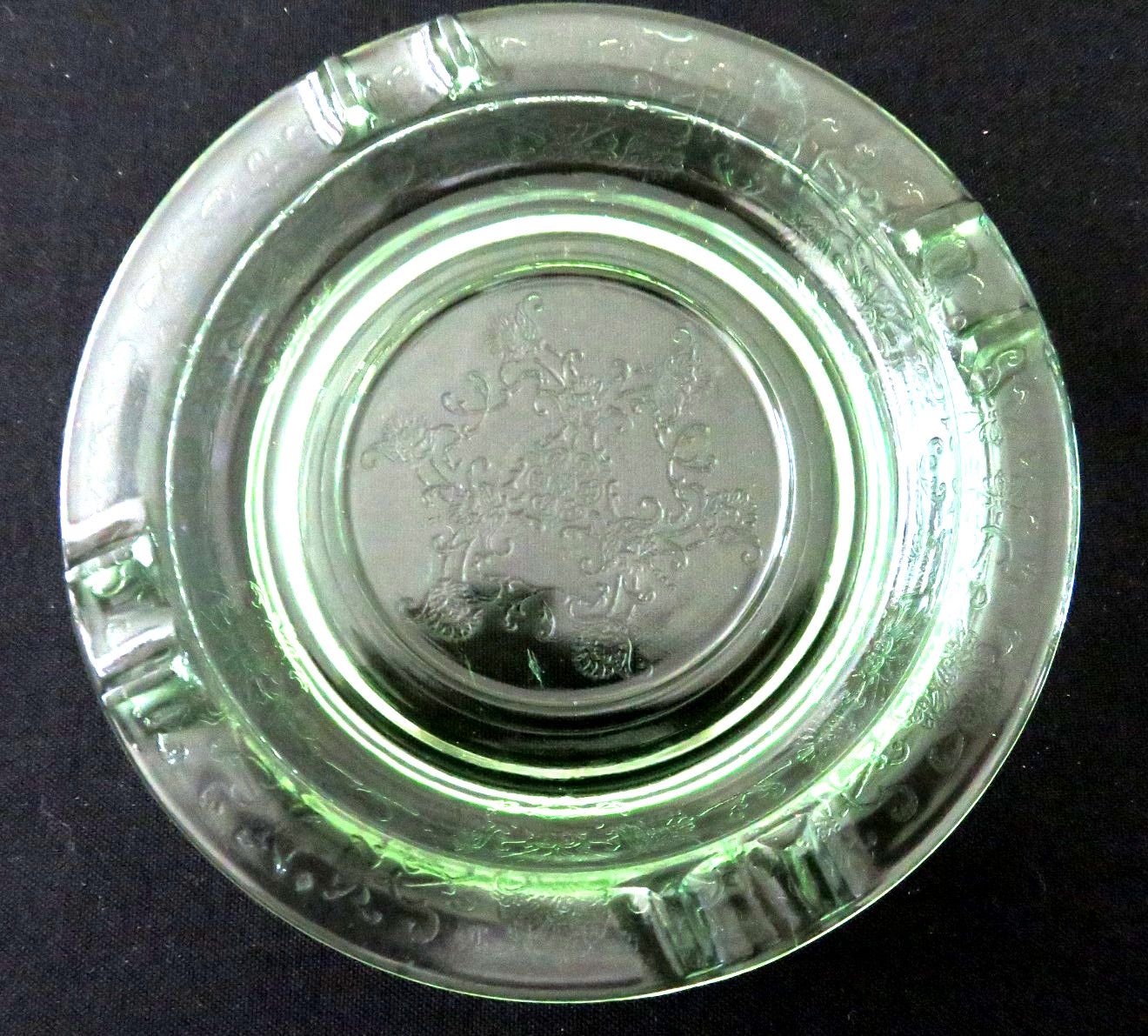 Hazel Atlas Florentine 5 1/2″ Green Uranium Coaster Ashtray Exc Cond 1930’s