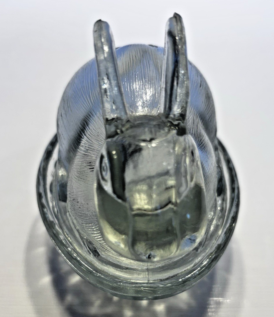 VTG LE Smith Clear Glass Bunny Rabbit on Basket/Nest Covered Candy Dish 4 1/2″