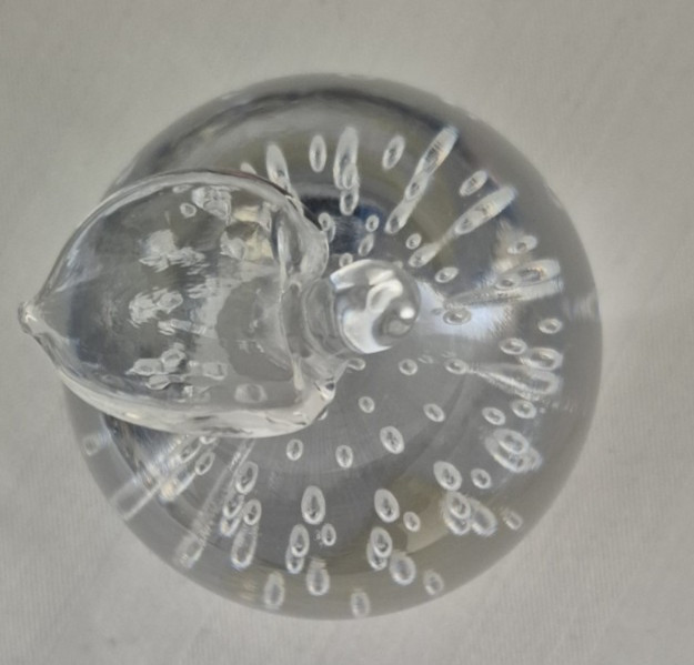 Art Glass Crystal Apple Leaf with Air Bubbles Paperweight Hand Made in Taiwan