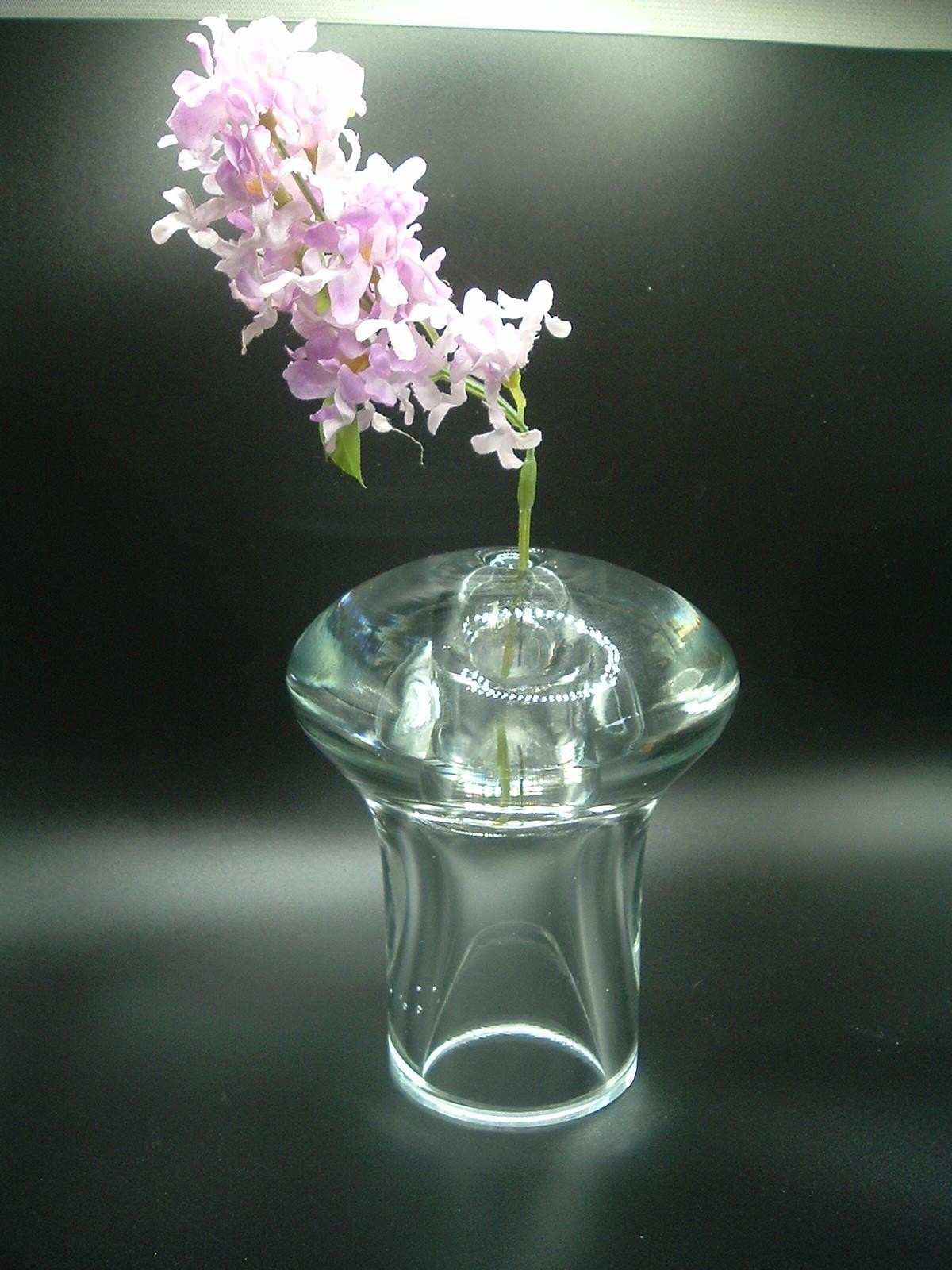 Mushroom UFO Alien Crystal HEAVY 2lb 8oz Art glass, bud vase, conversation piece