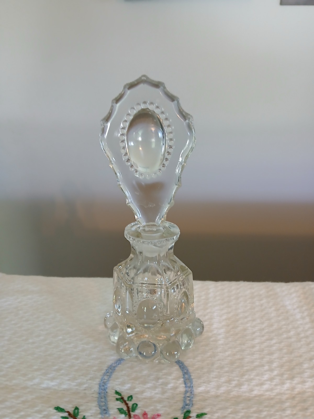 Vintage Art Deco Czech Clear Cut Crystal Perfume bottle High Dauber Hobstar Lid