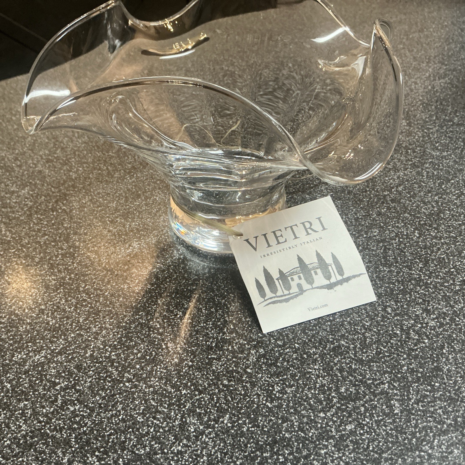 Vietri Hibiscus Mouthblown Candy Dish Centerpiece 7.25″ Wide Made in Italy NWT
