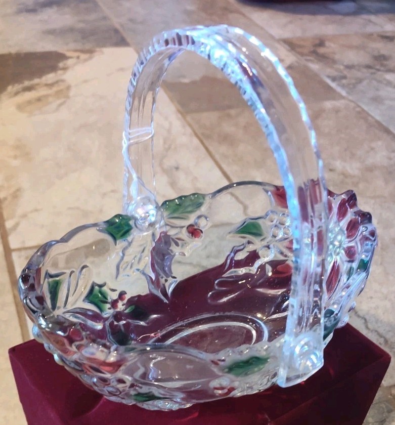 Mikasa Holiday Bloom 8″ Glass Poinsettia Basket Bowl with Handle Christmas Decor