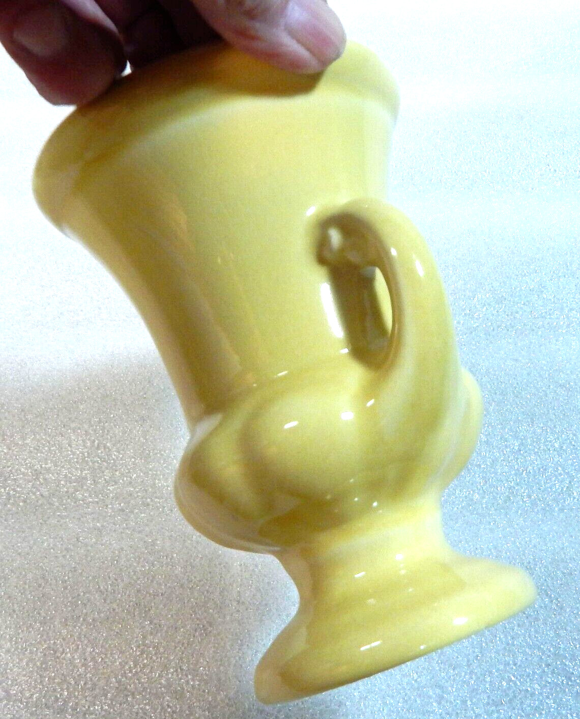 Vintage Shawnee Pottery Yellow Handled Vase USA Vase 5 1/2″